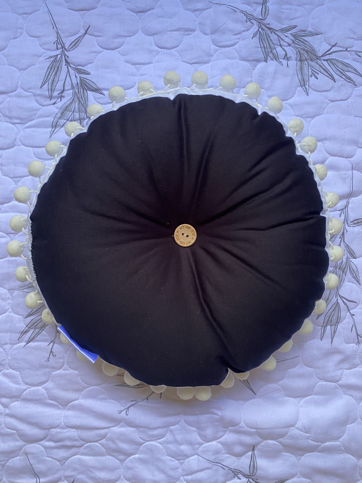 LEAFY TREE Mini Cushion